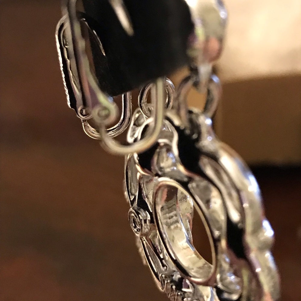 Clip On Sara Coventry Silver Tone Round Filigree Drop Earrings with Clear Stones - Picture 11 of 12